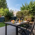 Garden * Banjole